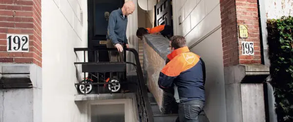 PostNL Extra@Home delivery team carrying out an order that forms the basis for subcontractor payment and client invoicing